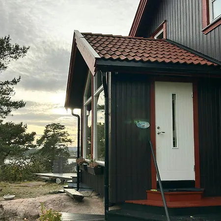 Med Havutsikt I En Rolig Blindvei * Berger (Buskerud)