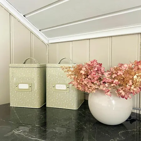 Med Havutsikt I En Rolig Blindvei Holiday home *