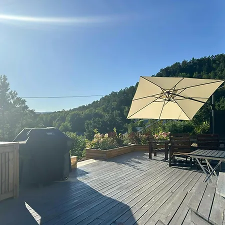 Holiday home Med Havutsikt I En Rolig Blindvei